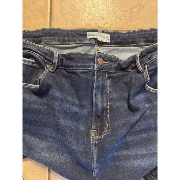 Risen Women's 3X Stretch Wide Leg Jeans Distressed Ragged Edge Plus  Dark Wash - Picture 13 of 13